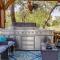 Pet-Friendly Canyon Lake Cabin, 1 Mi to Water!