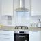 Lindrick Villa- 3BD Bunglow , Free parking- Long stays - ليستر