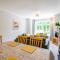 106 - The Townhouse by Shortstays - Galway