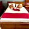 Yals Town Inn