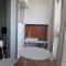 Studio Cabine Rénové avec Garage à 2 Pas de la Plage - Clim, Fibre, Animaux OK - FR-1-715-1