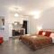 Rooms & Apartments 72
