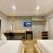 Klaang Muang Hotel (โรงแรมกลางเมือง)