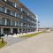 Wellness & SPA Resort Dziwnów Riverfront Apartments with AC & Parking by Renters - Dziwnów