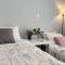 The Bright House a two-storey maisonette in Loutraki