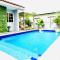 Luxurious Villa with Private Pool Hot Tub and Bar