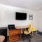 Oceanside Inn & Suites, a Days Inn by Wyndham - Fort Bragg