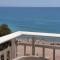 Fully-equipped, ideal beach-front apartment - 贝尼卡西姆