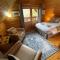 Luxury 3 bedroom, 3 bathroom lodge with hot tub