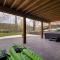 Waterfront Home on Lake Milton Dock, Hot Tub