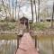 Waterfront Home on Lake Milton Dock, Hot Tub