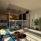 Loft de luxe le Chic, Grand jacuzzi, Vue port de plaisance