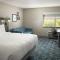 Four Points by Sheraton Milwaukee North Shore - Brown Deer