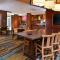 Fairfield Inn & Suites by Marriott Sacramento Airport Woodland - Вудленд