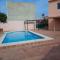 Private villa with heated pool close to the beach. - Gandía