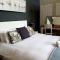 West Coast Seaside Getaway - Grotto Bay