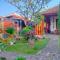 Tunjung guest house lovina beach