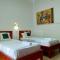 Tunjung guest house lovina beach