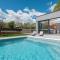 Villa Alison Deluxe with private spa and heated swimming pool