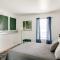 Chic Dallas Condo with Pool, Walk to Knox Street!