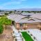 IndioStay with private Pool, Water Slide, Waterfall, Jacuzzi and Fire Pit near Coachella - إنديو