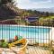Gorgeous Home In Mercuer With Outdoor Swimming Pool - Mercuer
