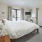 Church Farmhouse - Castle View (4 bedroom) & Church View (2 bedroom)