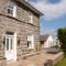 Church Farmhouse - Castle View (4 bedroom) & Church View (2 bedroom)