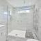 2 Bed Villa Sleeps 4 - Wifi Garden Sea Views