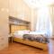 Spanish Steps Hills Apartment -TopCollection