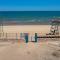 Condo 4 In town and steps to the beach and Malecon