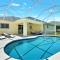 Peaceful & elegant with a private pool Home - كيب كورال