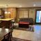 Oxford Chalet Getaway with Lake/Beach Access