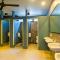 Amity Poshtel