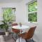 Private Newly Renovated Studio w private Parking! - بورتلاند