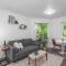 Private Newly Renovated Studio w private Parking! - بورتلاند