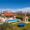 Villa Paulina with a heated pool- by TA Leut Agency - 普利拉卡