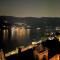 Romantic home with beautiful view lake of Como and Villa Oleandra