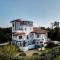 Résidence Château dAcotz - Appartements avec piscine à 300m des Plages & Océan