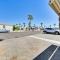 Yuma Getaway with Pool Access, 5 Mi to Lutes Casino!