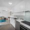 Cosy Cottesloe - Mount Wellington View - Free Parking - Free WIFI