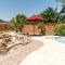 Oasis Villa With Pool, Putting Green & Pool Table