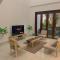 Namdur Villa Sariwangi - Tropical Villa in Bandung With Private Pool - 万隆