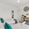Stylish Maisonette near the heath with Free parking & Wi-Fi