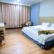 CBD 2 Hotel - Suratthani