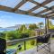 Lakeside Lookout - Lake Tarawera Holiday Home