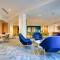 Fremont 1BR w Roof Pool Spa nr TJ WF SFO-983