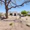 Fire Pit, Grill Mtn-View Home in Paradise Valley