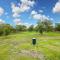 50 Acre Countryside Haven With Hiking Trails, Fossils, Pickleball Court, Basketball, Arcade, In-Ground Trampoline, Pool and Jacuzzi residence - Глен-Роуз