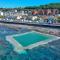 Beach house with sea views minutes from the surf - Northam